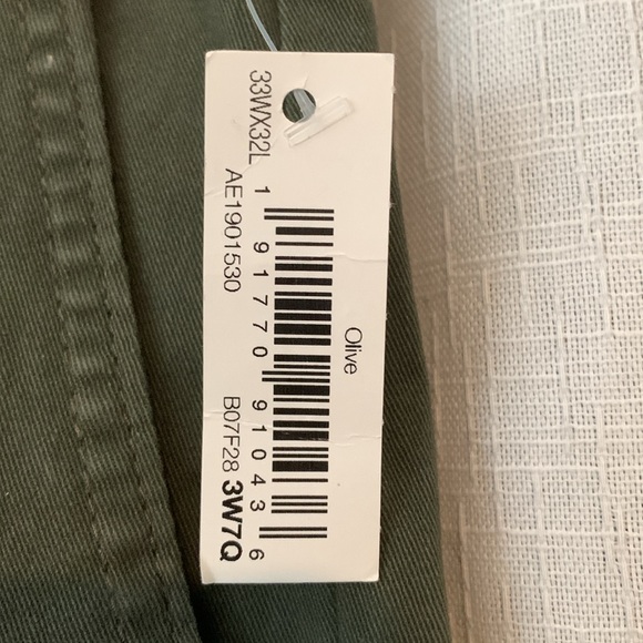 Amazon essentials Women’s Olive green cargo pants sz 33wx32l - Picture 7 of 8